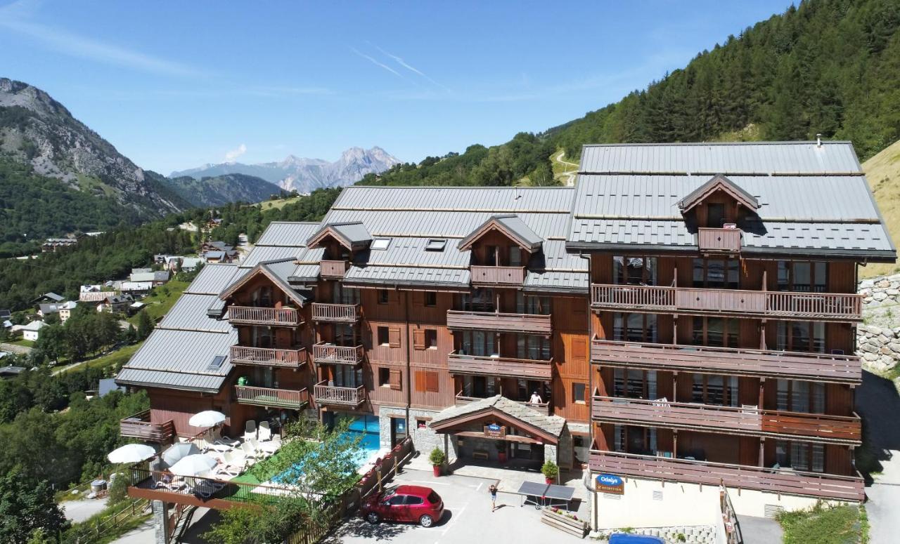 Residence Odalys Le Hameau Et Les Chalets De La Vallee D'Or Valloire Luaran gambar