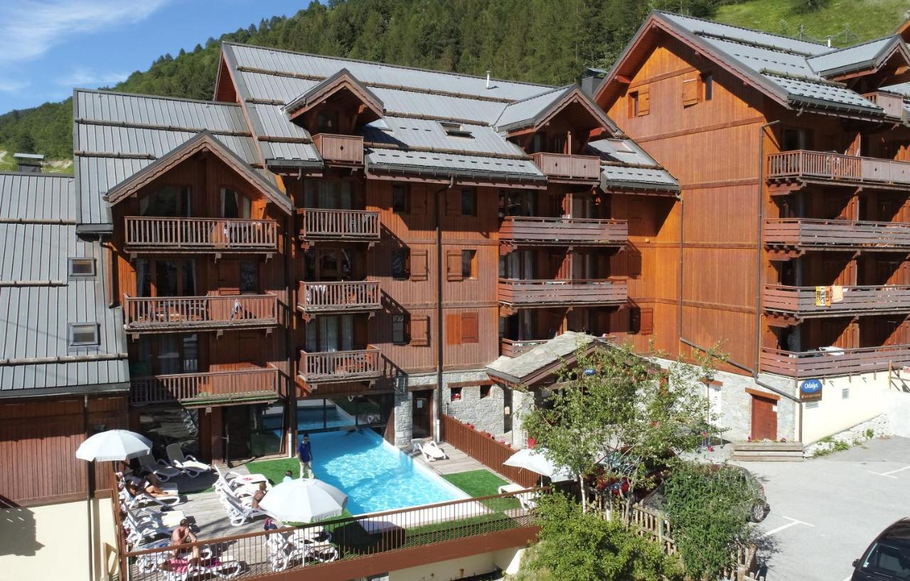 Residence Odalys Le Hameau Et Les Chalets De La Vallee D'Or Valloire Luaran gambar