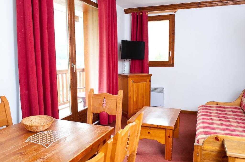Residence Odalys Le Hameau Et Les Chalets De La Vallee D'Or Valloire Bilik gambar