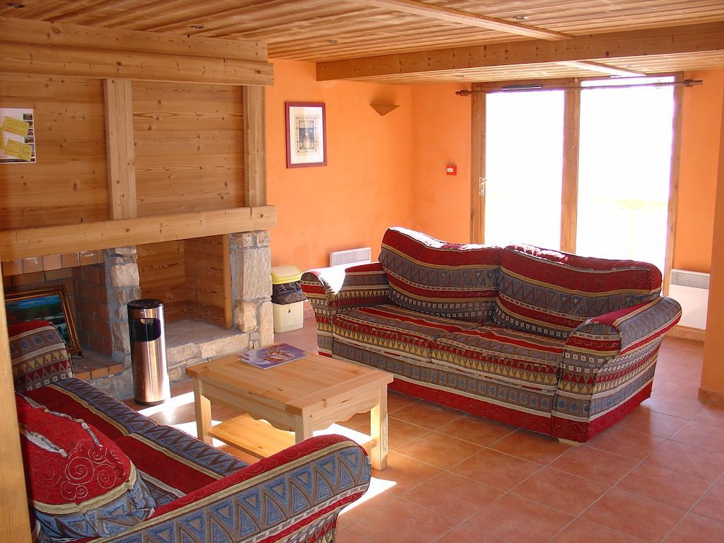 Residence Odalys Le Hameau Et Les Chalets De La Vallee D'Or Valloire Luaran gambar